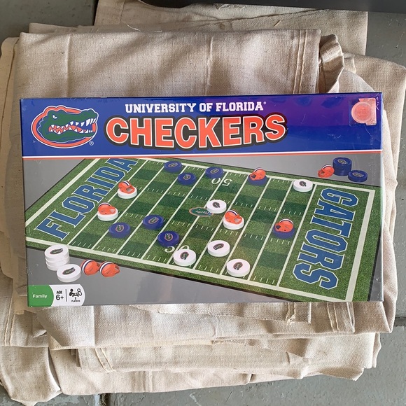 University Of Florida checkers game - Picture 1 of 4